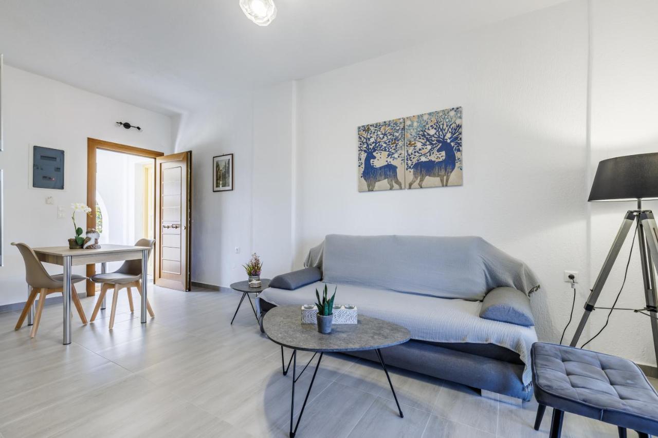 Lina Apartments Skopelos Town Exterior photo